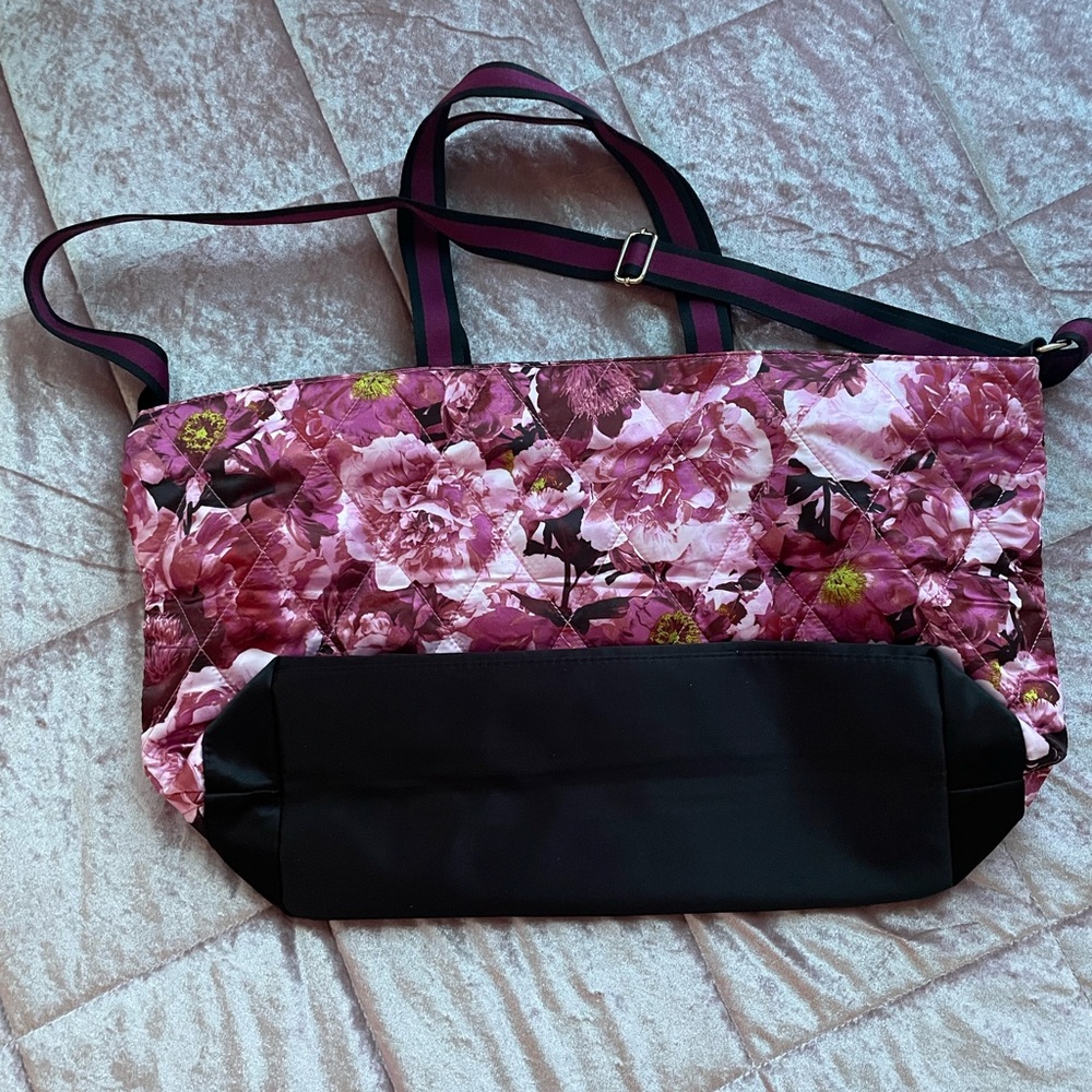 Victoria’s Secret bag. New without tags. - Picture 4 of 7